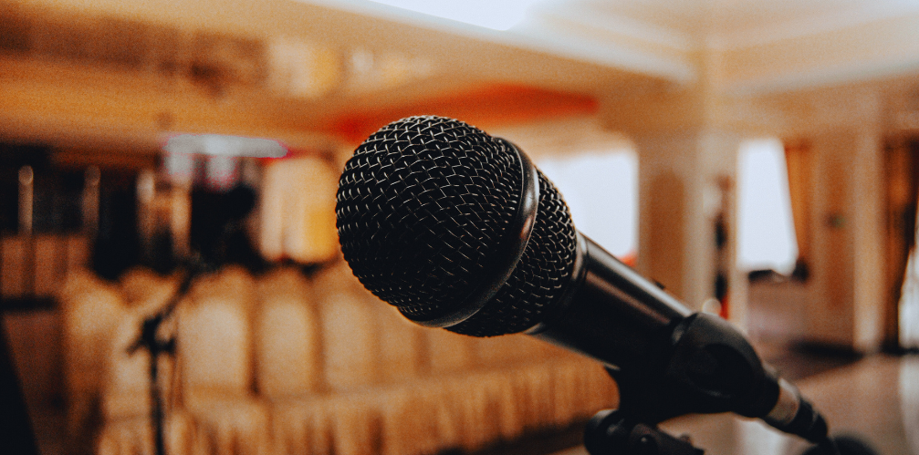 Everything You Need to Know About Conference Equipment: Screens, Sound, and Lighting